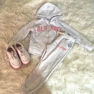 Old Navy toddler jogger - size 4T
